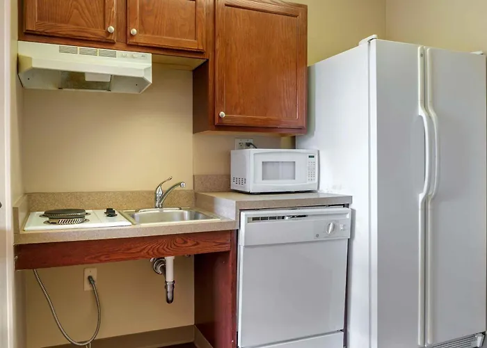 Hotel Extended America Select - - Airport - E Oak St 2*