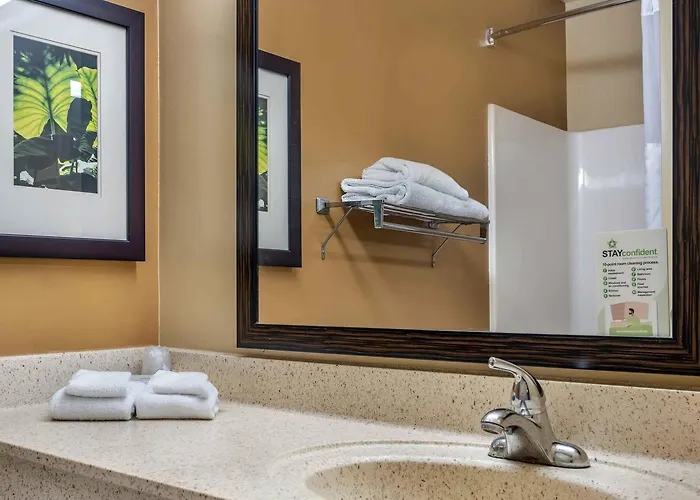 Extended America Select - - Airport - E Oak St Phoenix