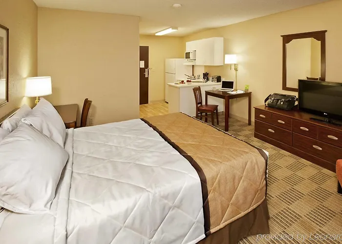 Hotel Extended America Select - - Airport - E Oak St 2*