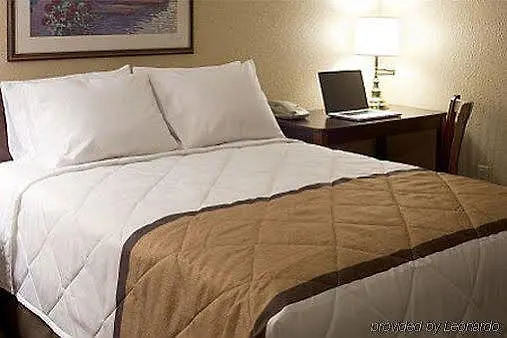 Hotel Extended America Select - - Airport - E Oak St 2*
